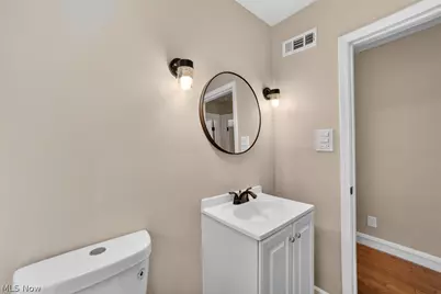 4874 E 95th Street, Garfield Heights, OH 44125 - Photo 15