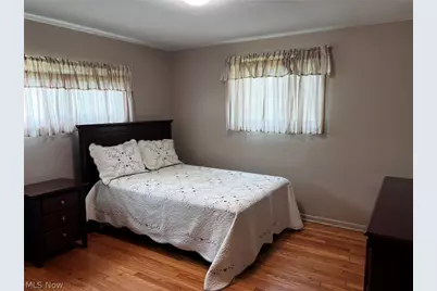 5839 Alberta Drive, Lyndhurst, OH 44124 - Photo 9