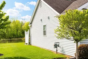 8700 Wakefield Run, North Ridgeville, OH 44039 - Photo 23