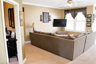 8700 Wakefield Run, North Ridgeville, OH 44039 - Photo 7