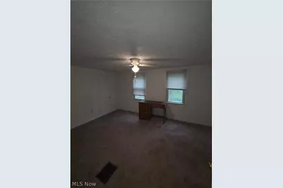 719 Ticknor Avenue, Newton Falls, OH 44444 - Photo 9