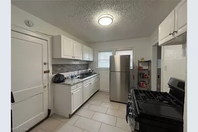 10323 Linnet Avenue, Loveland, OH 44111 - Photo 7