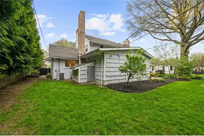 23706 Wimbledon Road, Huber Heights, OH 44122 - Photo 35