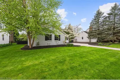 23706 Wimbledon Road, Huber Heights, OH 44122 - Photo 39