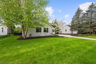 23706 Wimbledon Rd, Huber Heights, OH 44122 - Photo 39