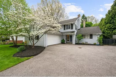 23706 Wimbledon Road, Huber Heights, OH 44122 - Photo 3