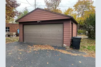 18323 Newell Road, Huber Heights, OH 44122 - Photo 19