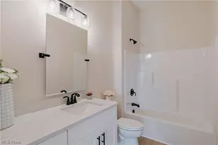 6469 N Cobblestone Rd, Mayfield Village, OH 44143 - Photo 21