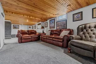 303 59th St, Vienna, WV 26105 - Photo 21