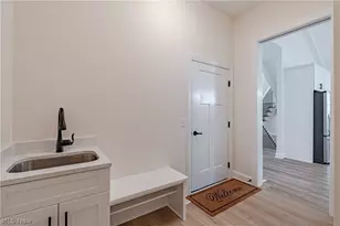 570 Magnolia Ct, Mayfield Village, OH 44143 - Photo 23