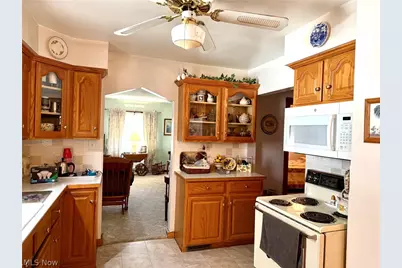 642 Alta Vista Avenue, Akron, OH 44312 - Photo 13