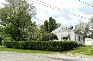 642 Alta Vista Ave, Akron, OH 44312 - Photo 1
