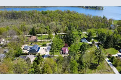 11664 Chestnutdale Road, Chardon, OH 44024 - Photo 9