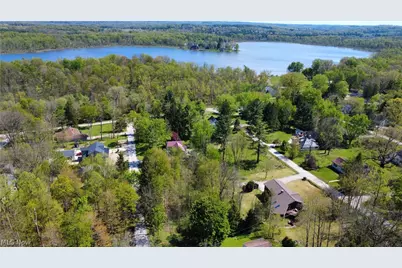 11664 Chestnutdale Road, Chardon, OH 44024 - Photo 3