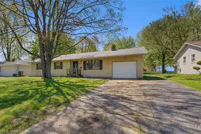 4285 Kerrybrook Drive, Youngstown, OH 44511 - Photo 1