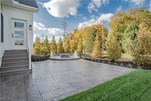 6461 N Cobblestone Rd, Mayfield Village, OH 44143 - Photo 25