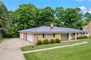 196 Pleasantview Dr, Weirton, WV 26062 - Photo 21