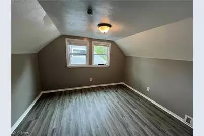 633 Blossom Drive, Lorain, OH 44052 - Photo 13
