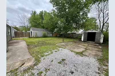 633 Blossom Drive, Lorain, OH 44052 - Photo 19