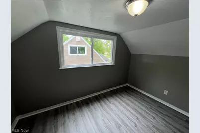 633 Blossom Drive, Lorain, OH 44052 - Photo 11