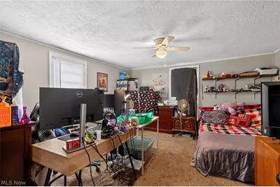 978 Wooster Road, Barberton, OH 44203 - Photo 11