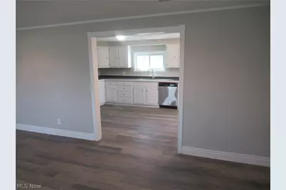 9295 Dorothy Drive, Streetsboro, OH 44241 - Photo 11