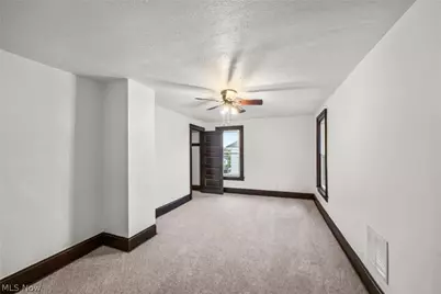 244 N Park Avenue, Alliance, OH 44601 - Photo 9