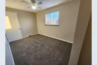2452 Bromley Road, University Heights, OH 44118 - Photo 17