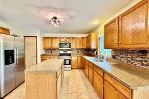 3076 Ravineview Cir, Stow, OH 44224 - Photo 11