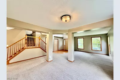 3076 Ravineview Circle, Stow, OH 44224 - Photo 7