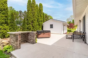10548 Briar Hill Dr, Kirtland, OH 44094 - Photo 5