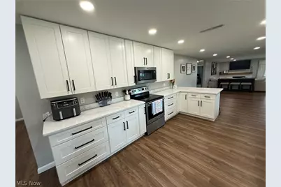 837 Oak Street NW, New Philadelphia, OH 44663 - Photo 11