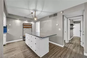 1251 W 70th St, Loveland, OH 44102 - Photo 9