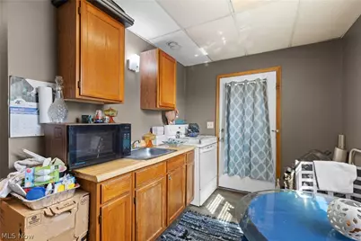 715 N Zane Highway, Martins Ferry, OH 43935 - Photo 15