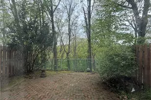 612 Trevitt Cir W, Euclid, OH 44143 - Photo 27