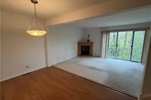 612 Trevitt Cir W, Euclid, OH 44143 - Photo 7