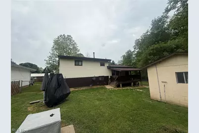 2417 Valley Road, Parkersburg, WV 26101 - Photo 3