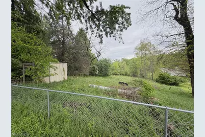 16816 Andrews Avenue, East Liverpool, OH 43920 - Photo 9