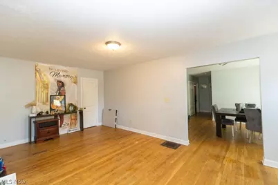 14221 Glenside Road, Loveland, OH 44110 - Photo 7