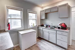 672 E 109th St, Loveland, OH 44108 - Photo 7