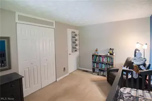 2220 Elm Trace St, Austintown, OH 44515 - Photo 11