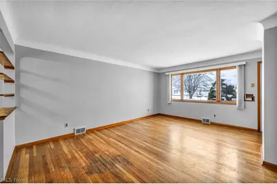 3323 Dellwood Drive, Parma, OH 44134 - Photo 7