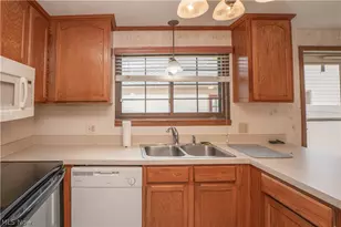 1836 Beechwood Ave NE, North Canton, OH 44720 - Photo 13