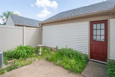 1836 Beechwood Avenue NE, North Canton, OH 44720 - Photo 27