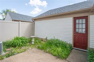 1836 Beechwood Ave NE, North Canton, OH 44720 - Photo 27
