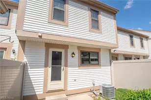 1836 Beechwood Ave NE, North Canton, OH 44720 - Photo 25