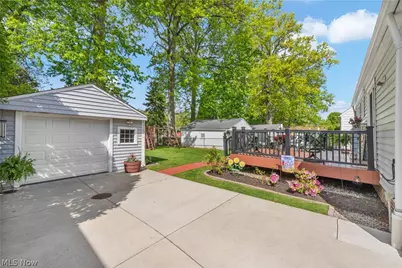 746 N Elmwood Avenue, Wickliffe, OH 44092 - Photo 31