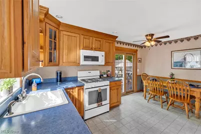 746 N Elmwood Avenue, Wickliffe, OH 44092 - Photo 13