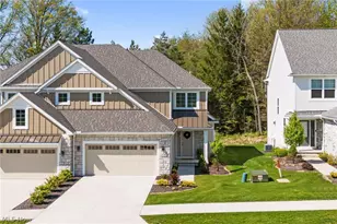 123 Town Centre Dr, Grandview Heights, OH 44147 - Photo 37