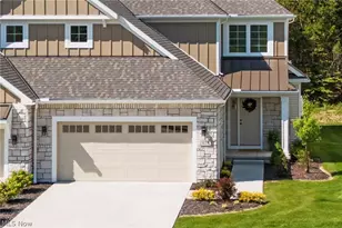 123 Town Centre Dr, Grandview Heights, OH 44147 - Photo 1